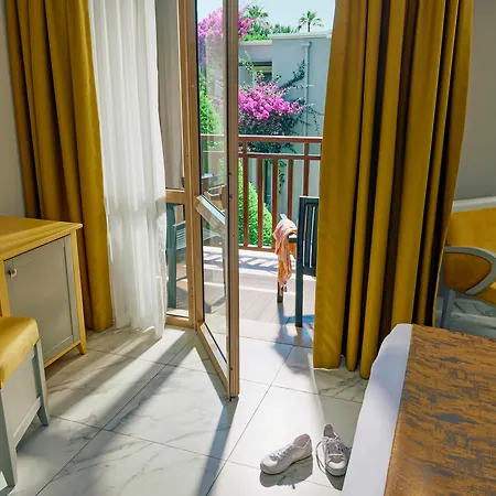 Курортный комплекс Tui Magic Life 5*